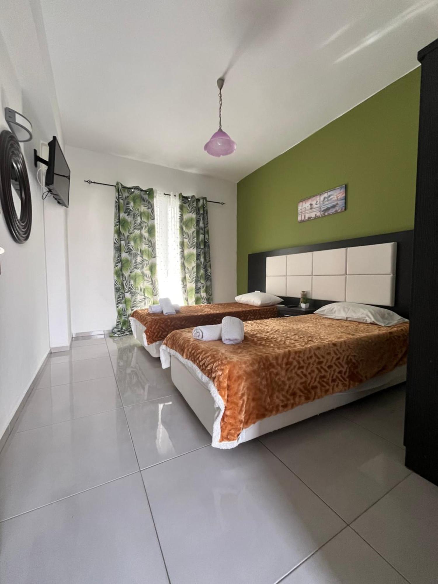 Villa Antonis Deluxe Apartments Amoudi Eksteriør bilde