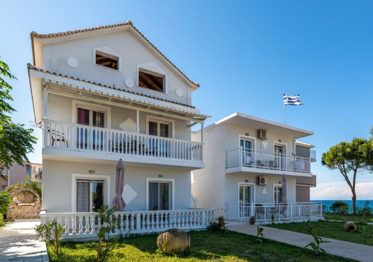 Villa Antonis Deluxe Apartments Amoudi Eksteriør bilde